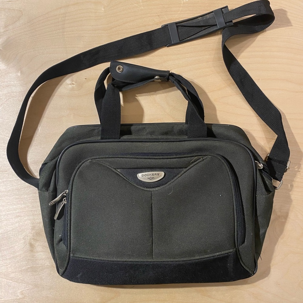 Dockers Dark Gray Men's Messenger Bag (PS)